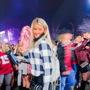 Meet your Posher, Anna